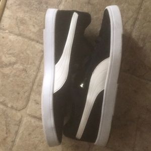 SUEDE PUMA SIZE 9 MENS